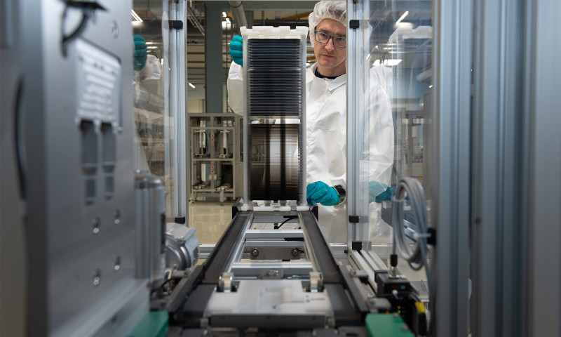 Oxford PV sets new solar cell world record