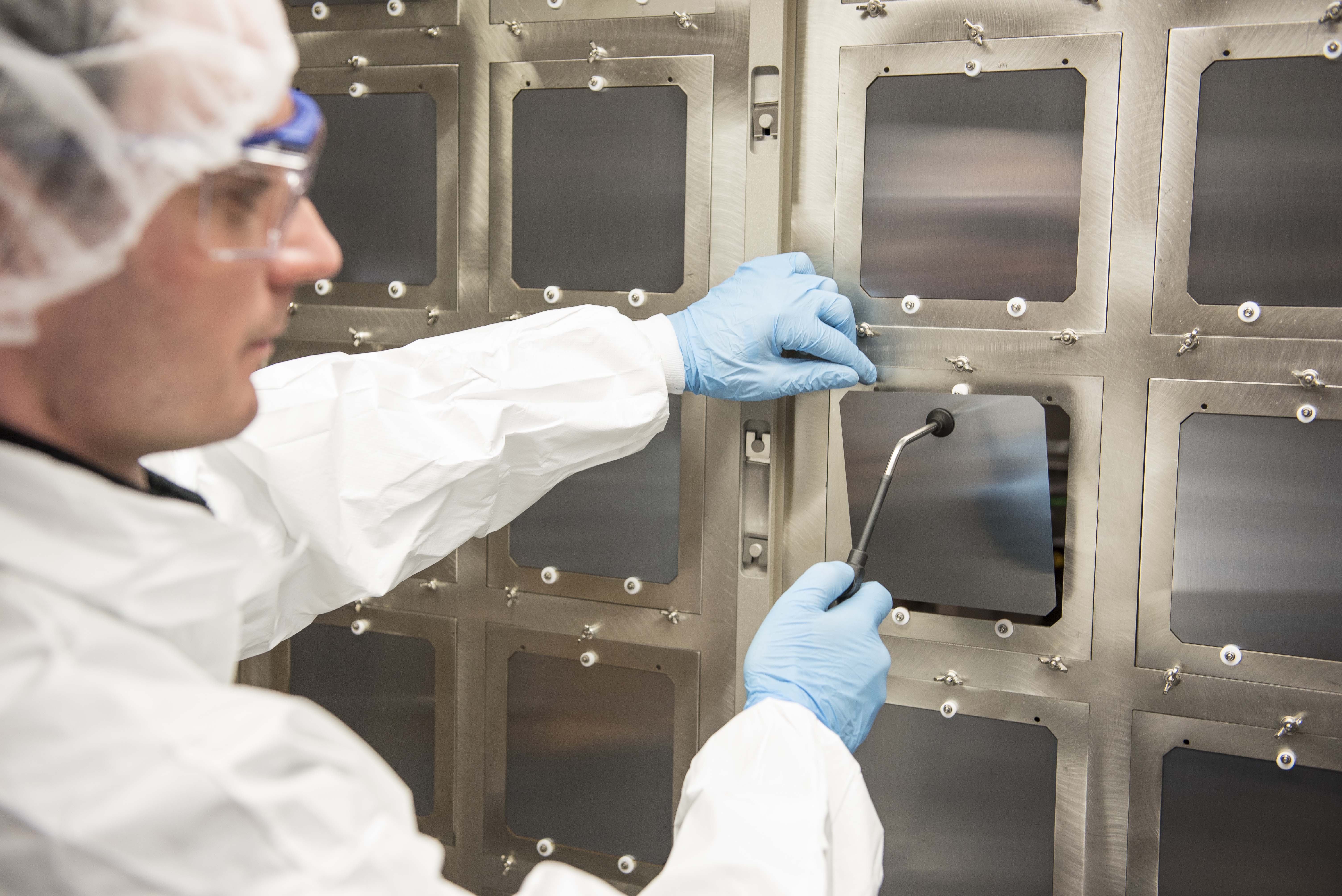 Oxford PV’s 156 mm x 156 mm perovskite-silicon tandem solar cells at the company’s industrial pilot line, Germany 