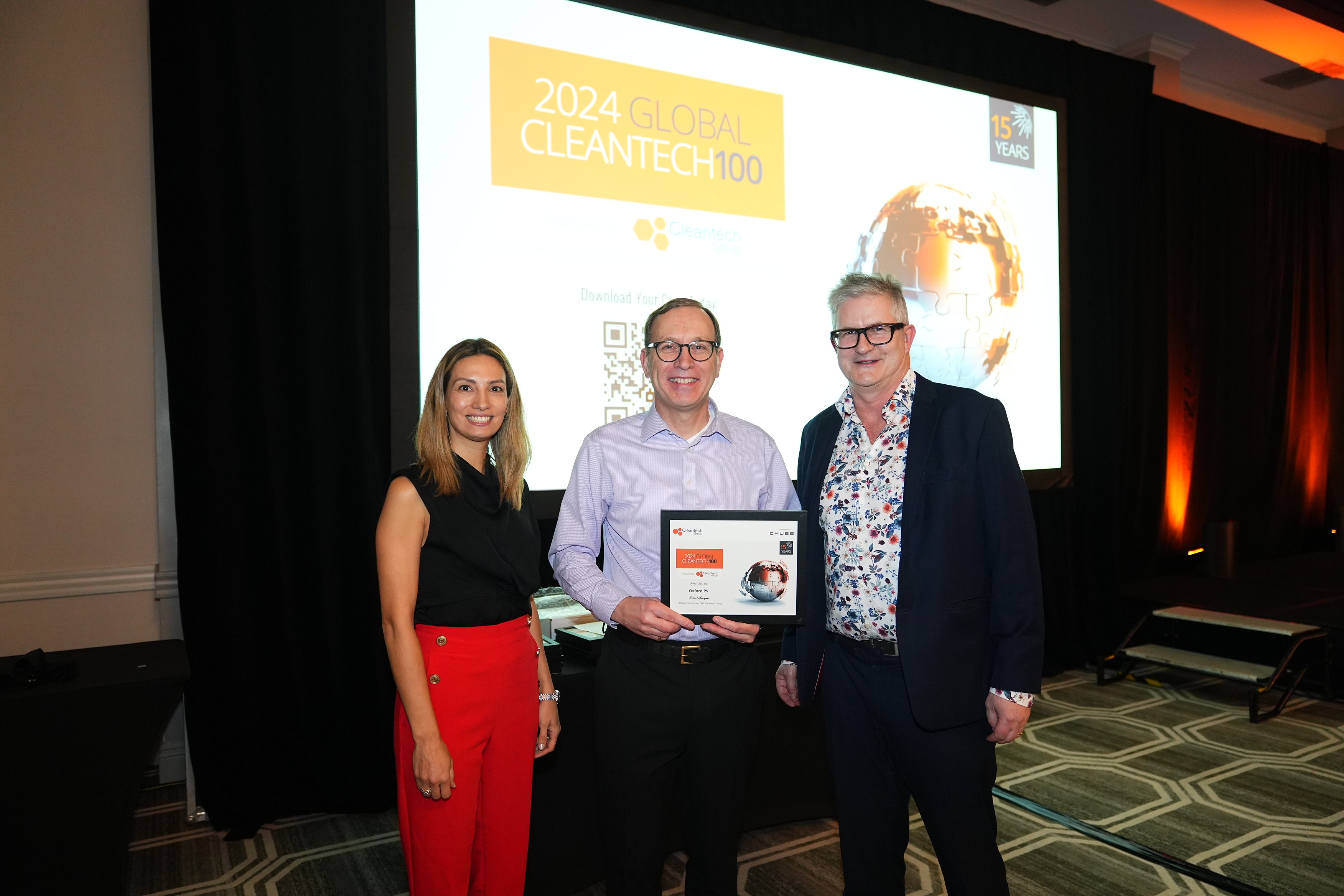 Oxford PV CEO David Ward accepting the Cleantech 100 2024 award
